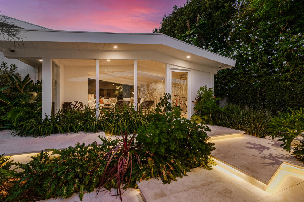 Beverly Hills Post and Beam MidCentury Midcentury Entry Los