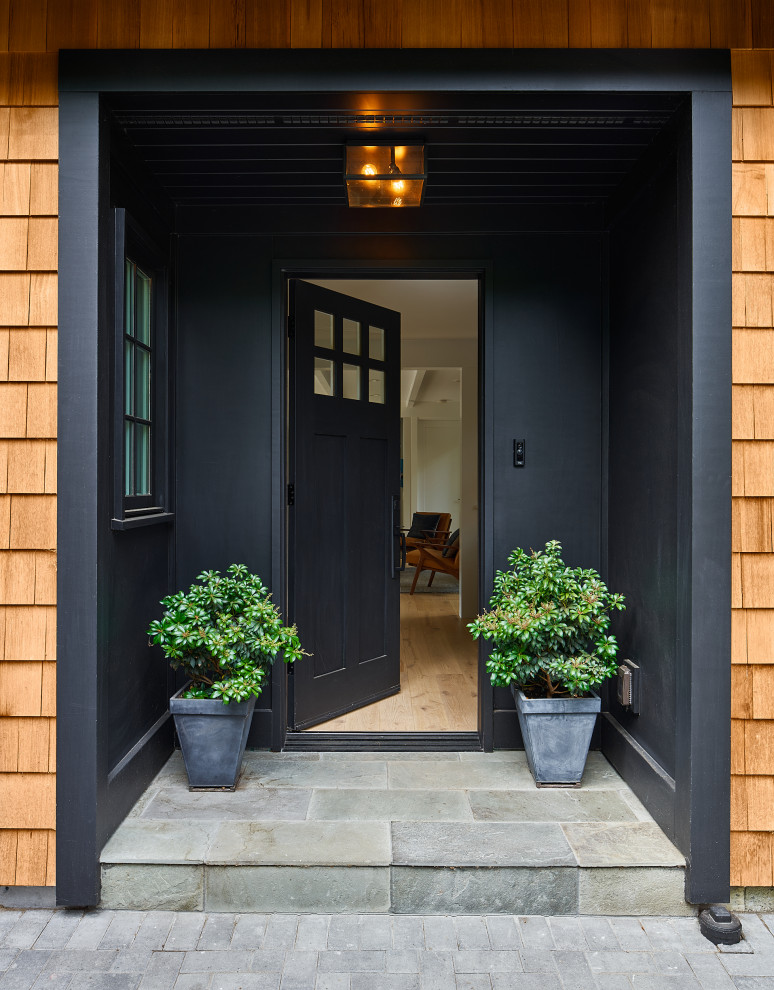 Example of a transitional entryway design in San Francisco