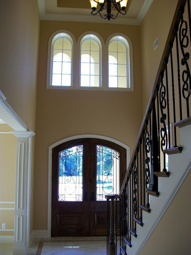 Photo of a mediterranean entrance in Jacksonville.