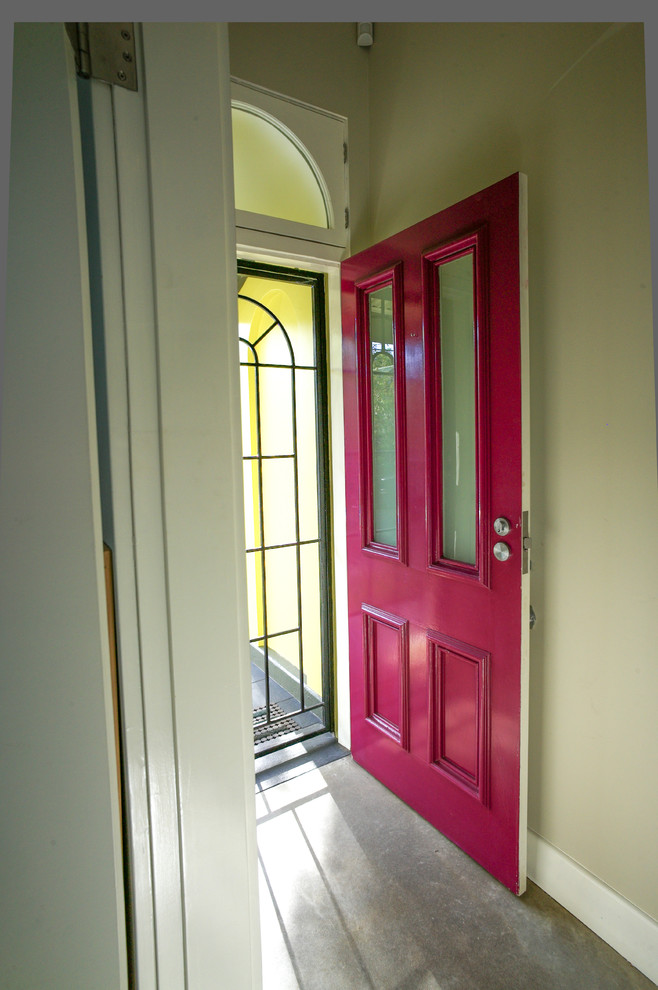 Photo of a contemporary entrance in Sydney.