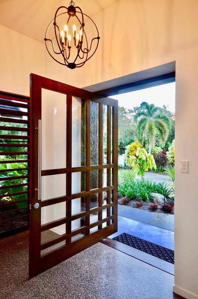 Inspiration for a tropical entryway remodel in Cairns