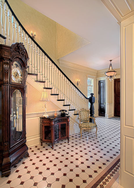 Example of an entryway design in Chicago