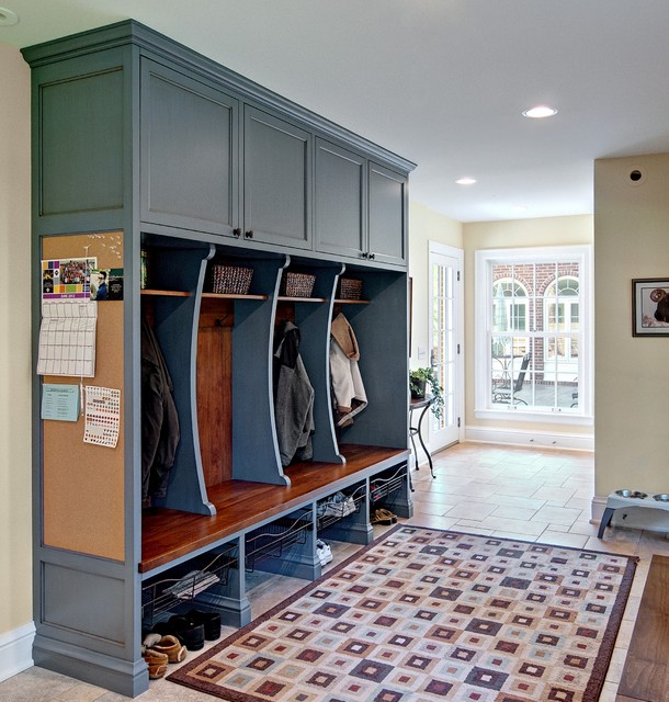 Classic mudroom cubbies - Traditional - Entry - Minneapolis - by