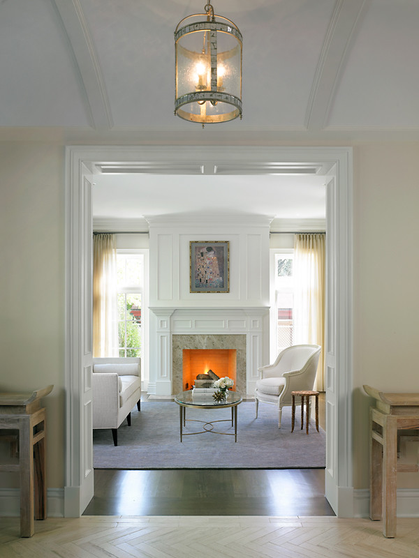 Inspiration for a timeless entryway remodel in Chicago