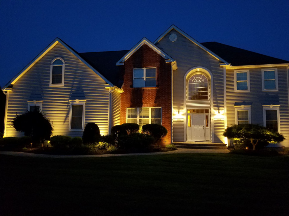 Cohesion, Contrast and Control Captures this Corridor of Light