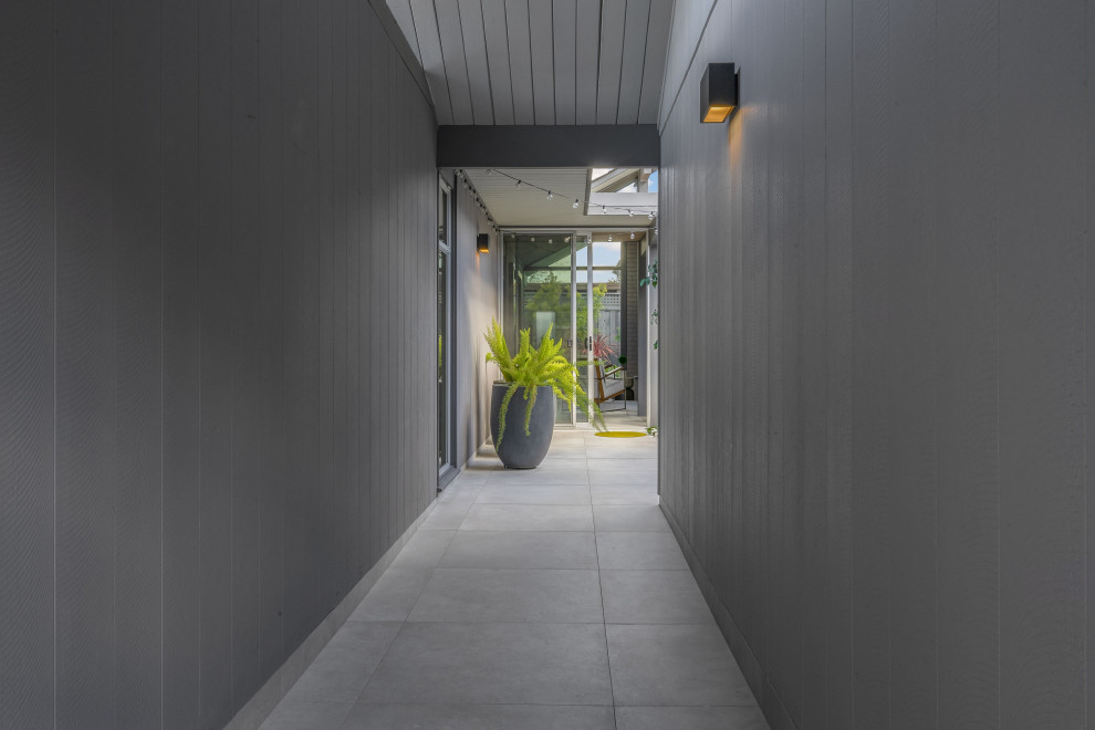 Ispirazione per un ingresso o corridoio minimalista
