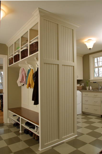 https://st.hzcdn.com/simgs/pictures/entryways/combination-mudroom-and-laundry-room-ron-brenner-architects-img~2a21ddf80ec30046_4-3529-1-a48b840.jpg