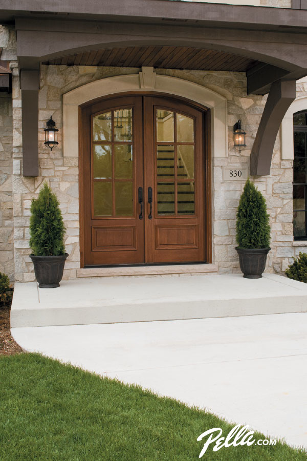 This is an example of a contemporary entrance in Cedar Rapids.