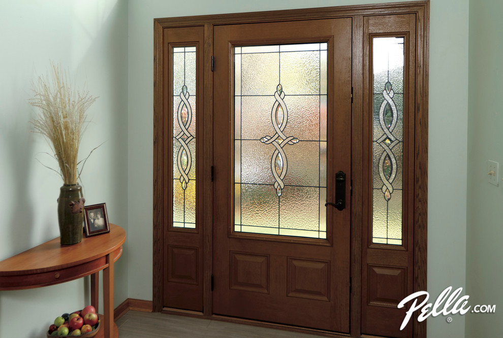 Create a grand entrance with Pella® fiberglass front doors