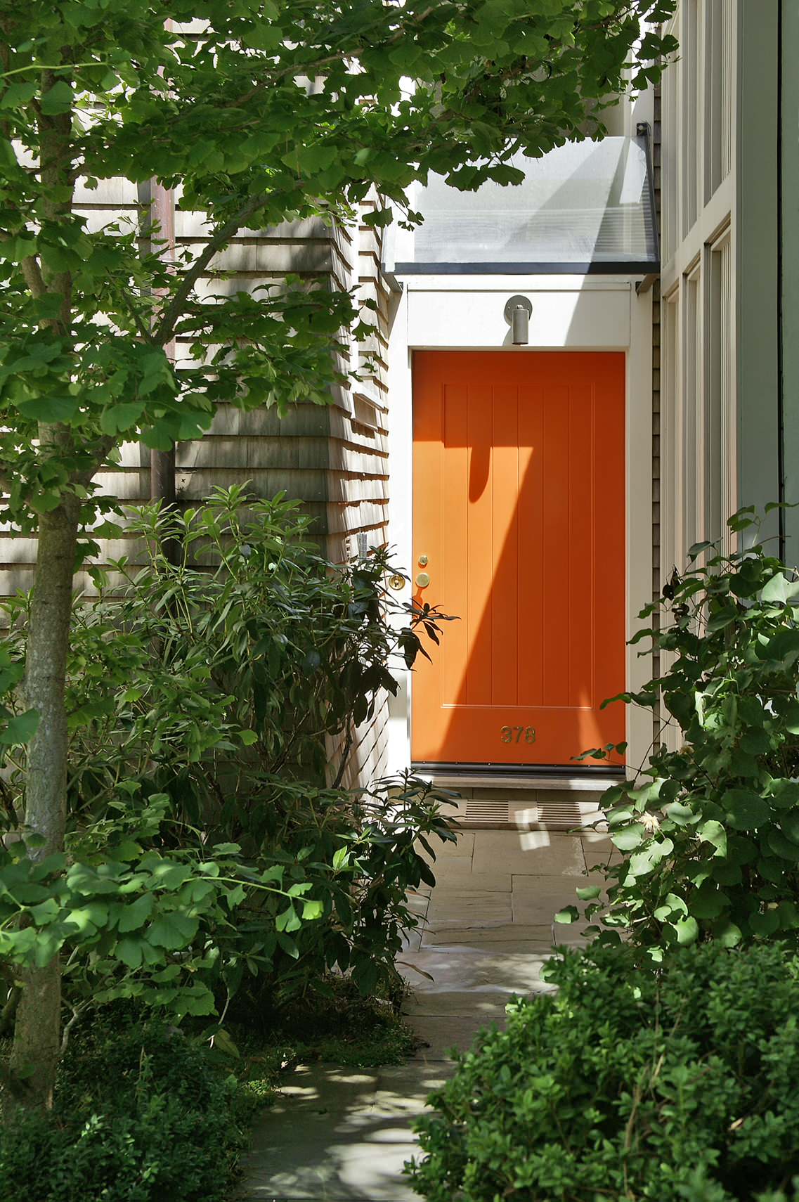 おしゃれな玄関 オレンジのドア の画像 75選 22年10月 Houzz ハウズ