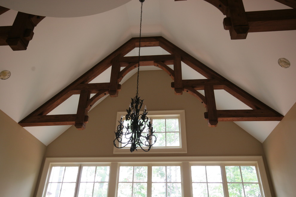 Example of a mountain style entryway design in Raleigh