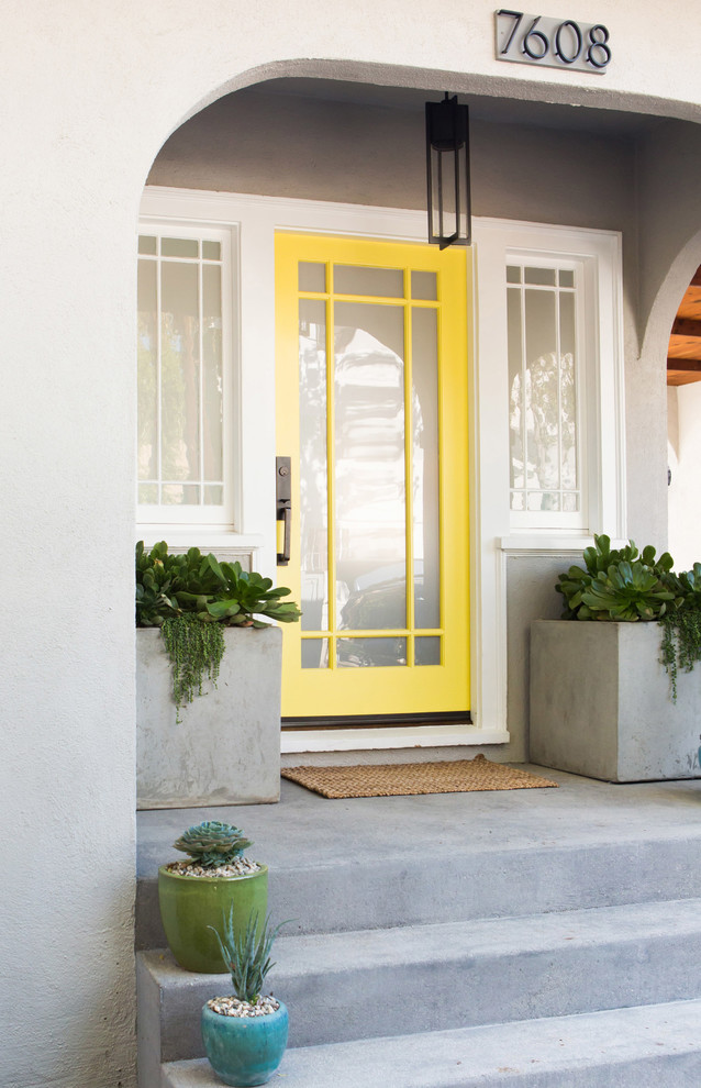 This is an example of a traditional entrance in Los Angeles.
