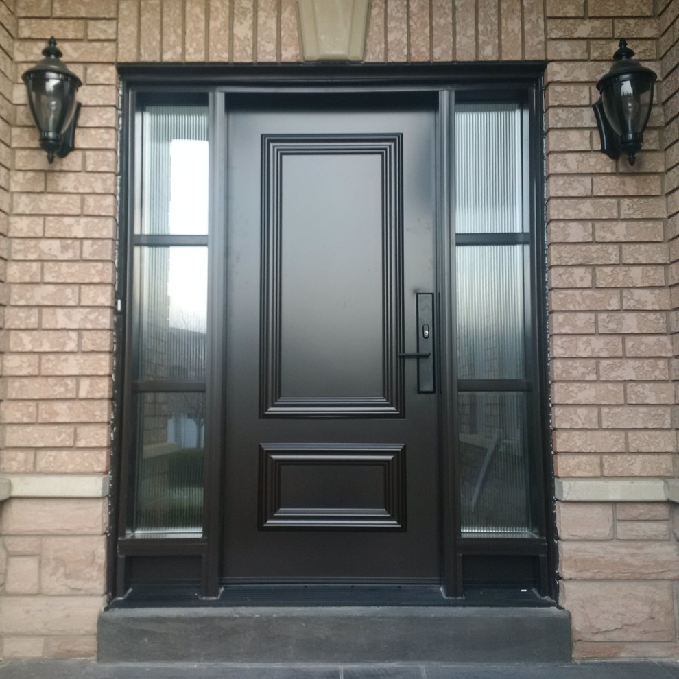 This is an example of a contemporary entrance in Toronto.