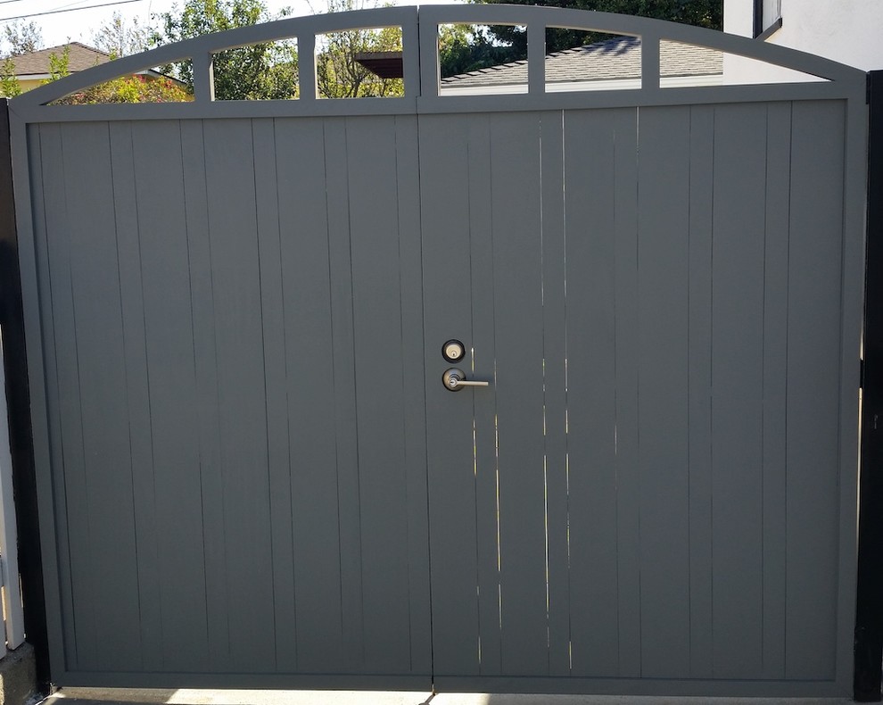 Driveway Gates Contemporary Entry Los Angeles by Harwell Fencing and Gates Inc Houzz