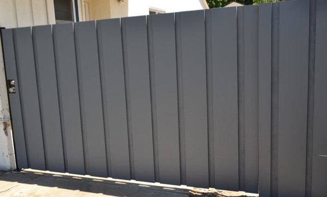 Santa Monica Wood Fence, Custom Fences, Modern, Artistic — Harwell