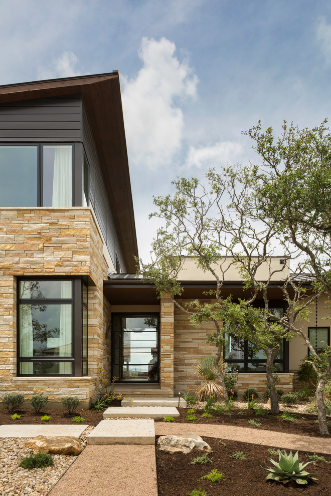 Moderne Haustür mit Haustür aus Glas in Austin