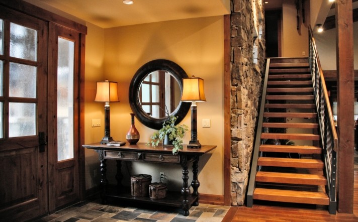 Photo of a rustic entrance in Boise.