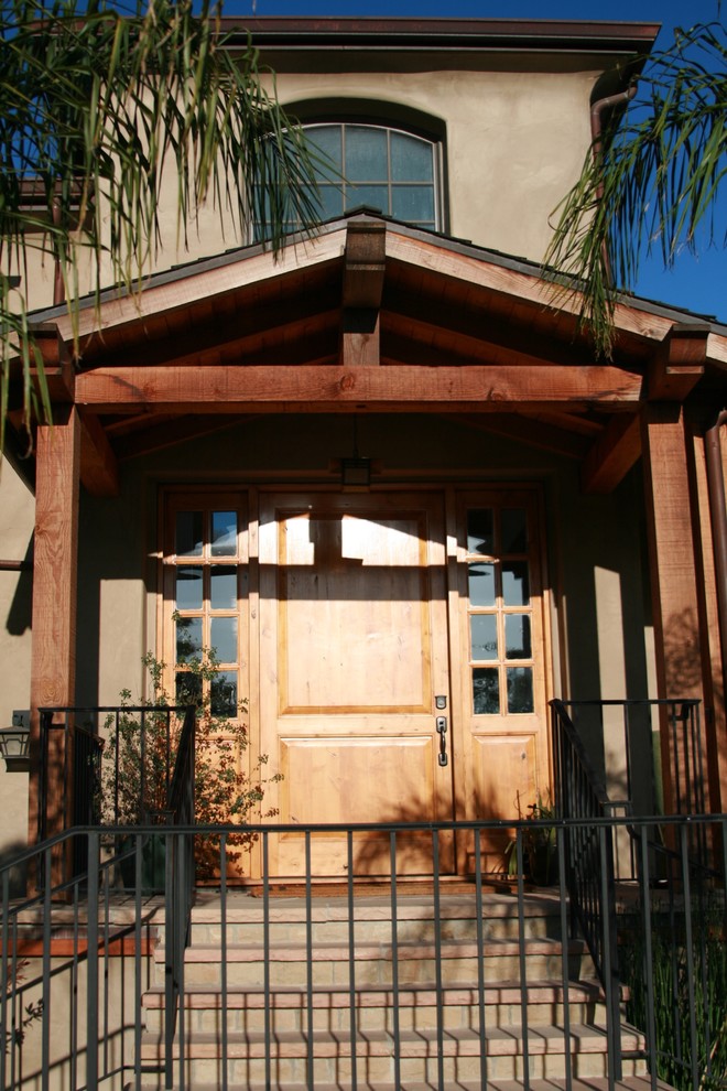 Photo of a mediterranean entrance in Santa Barbara.