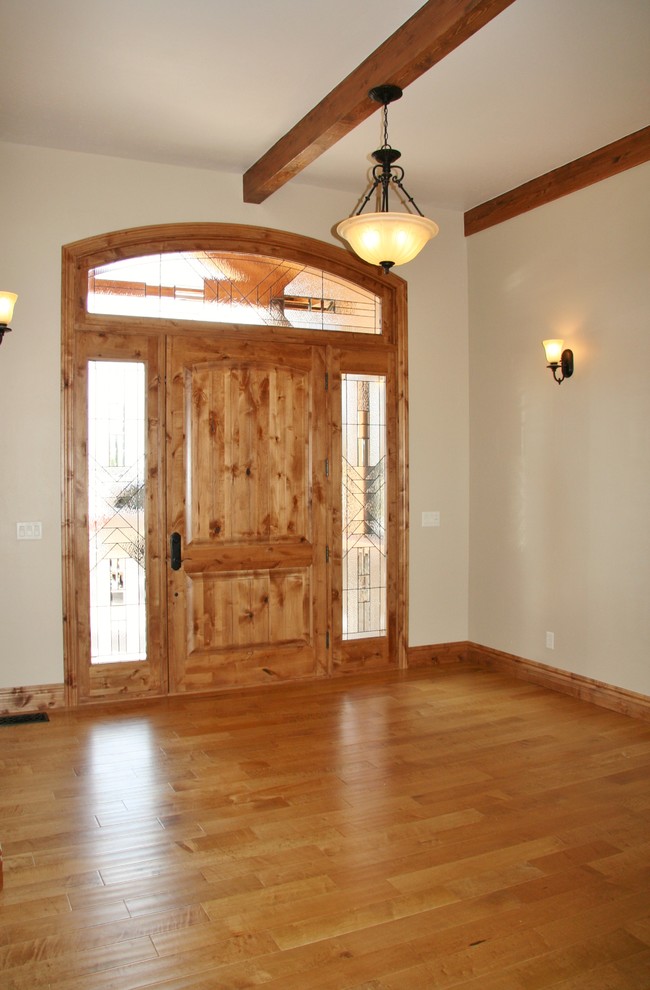 Immagine di un ingresso o corridoio stile rurale