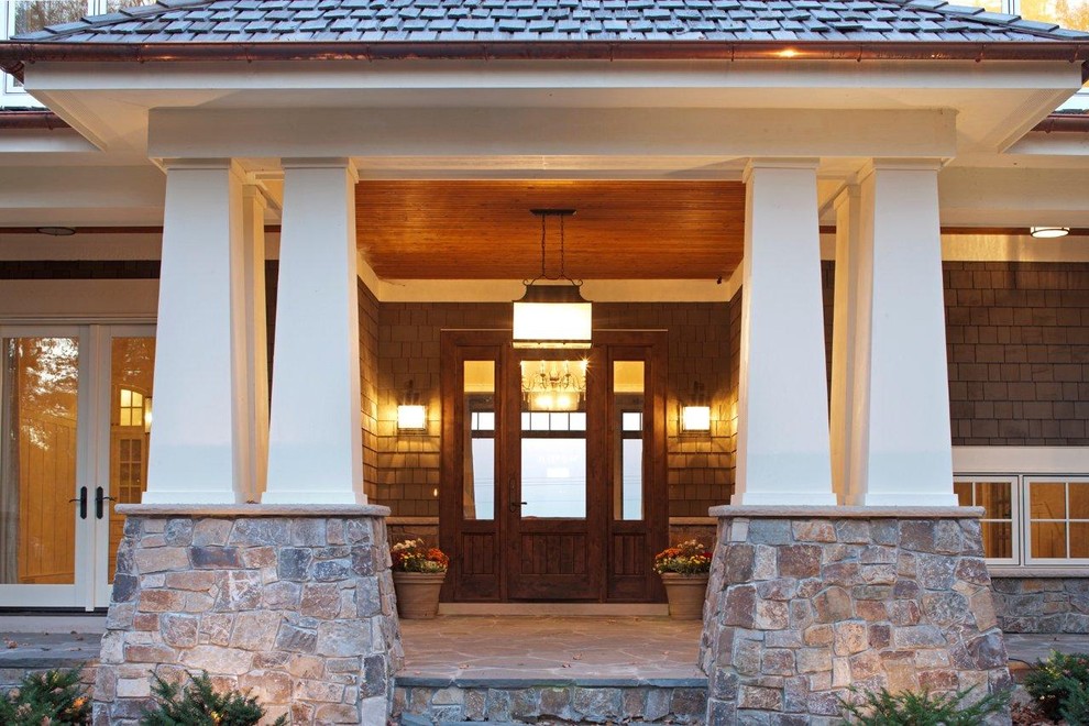 Inspiration for a craftsman entryway remodel in Minneapolis