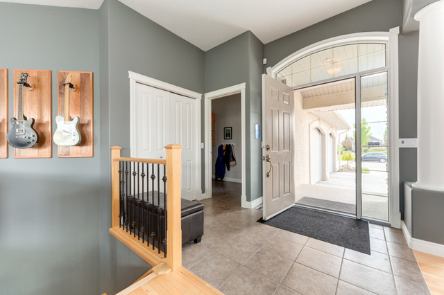 Extra-wide front door: fully wheelchair accessible - Transitional - Entry -  Calgary - by Kon-strux Developments | Houzz