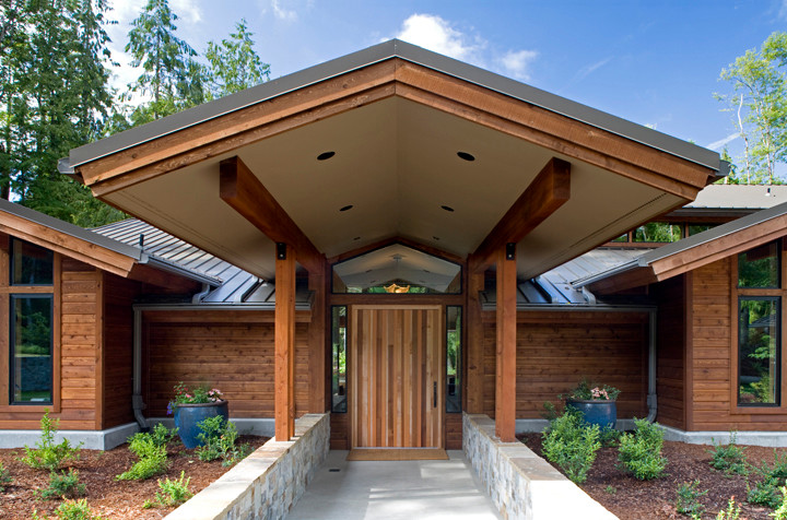 Entryway - contemporary entryway idea in Seattle