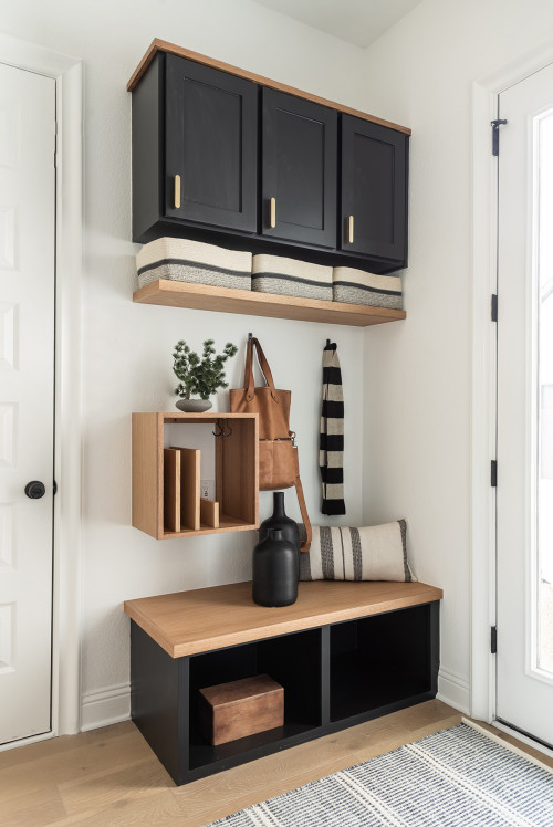 66+ Mudroom Ideas ( SMART STORAGE & STYLISH LOOK ) - Mudrooms