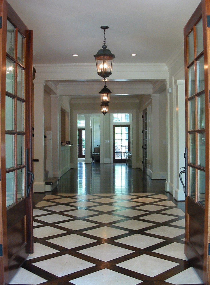 Example of an entryway design in Atlanta