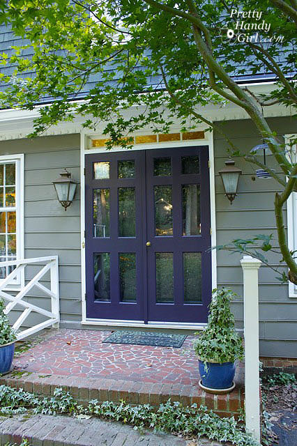 This is an example of a classic entrance in Raleigh.