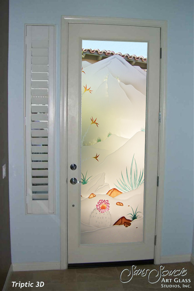 Ispirazione per una porta d'ingresso eclettica di medie dimensioni con pareti beige, una porta a due ante, una porta in vetro e pavimento in travertino
