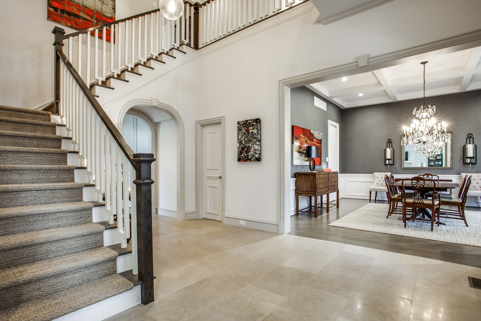 Photo of a traditional foyer in Dallas.