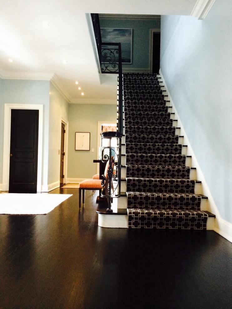 Design ideas for a medium sized modern staircase in New York.