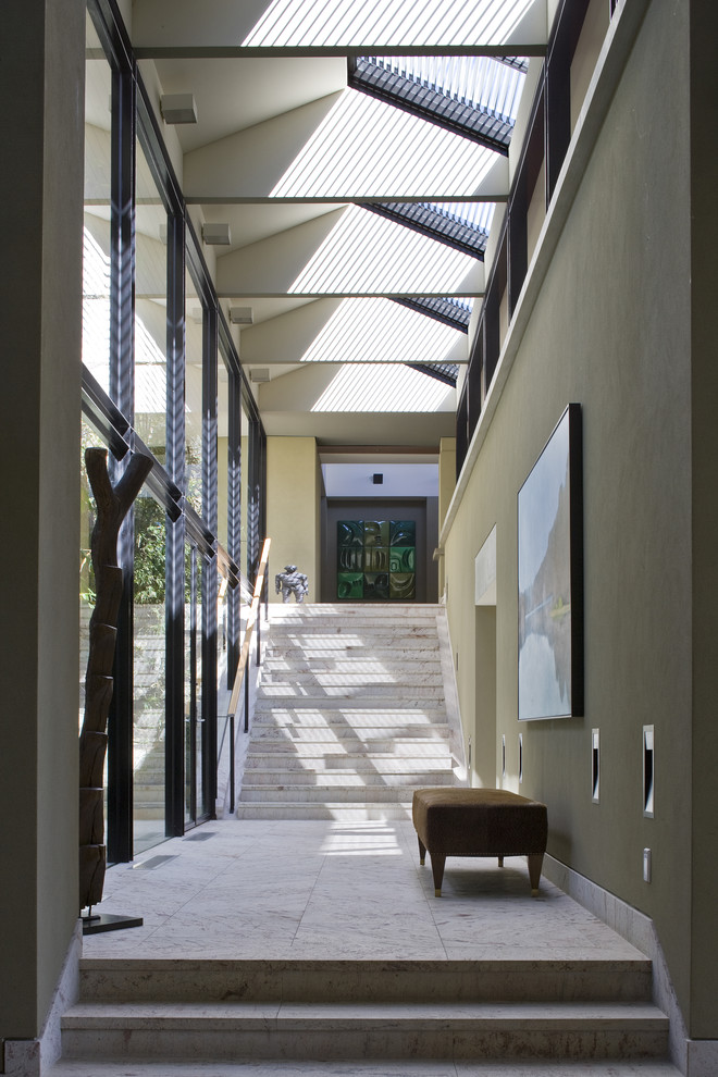 Design ideas for a traditional entrance in Sydney.