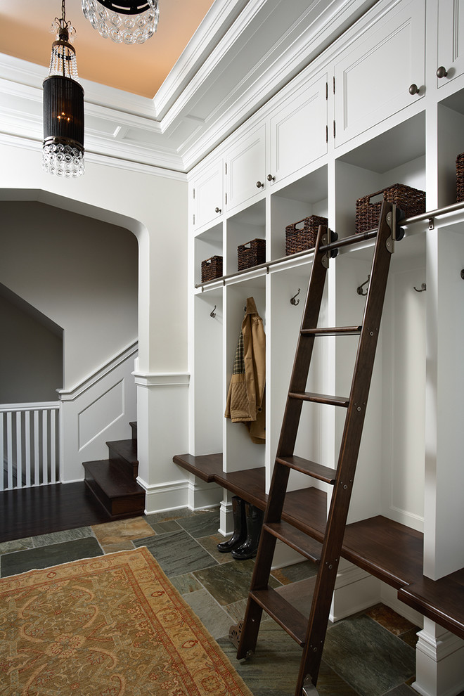 Inspiration for a timeless mudroom remodel in Minneapolis