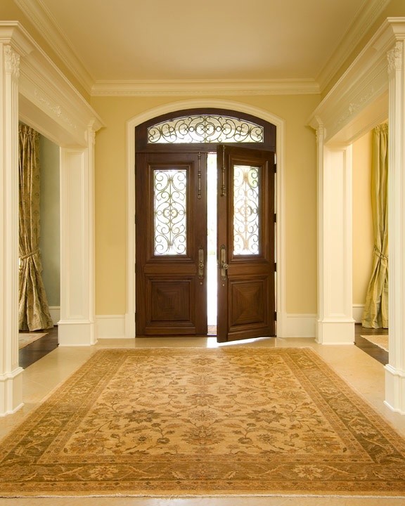 This is an example of a classic entrance in Dallas.