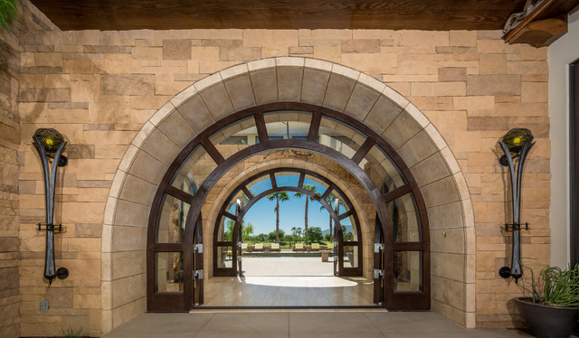 Impressive Mediterranean Stone Archway - Mediterran - Eingang - San