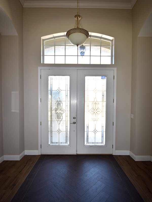 Inspiration for a timeless entryway remodel in Jacksonville