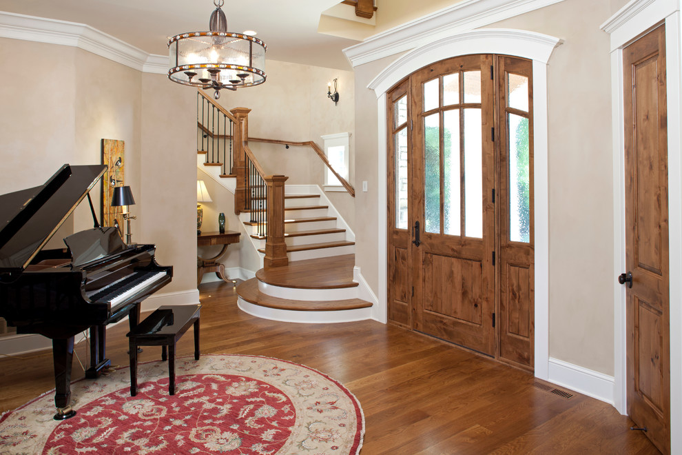 Inspiration for a classic entrance in Minneapolis with beige walls.