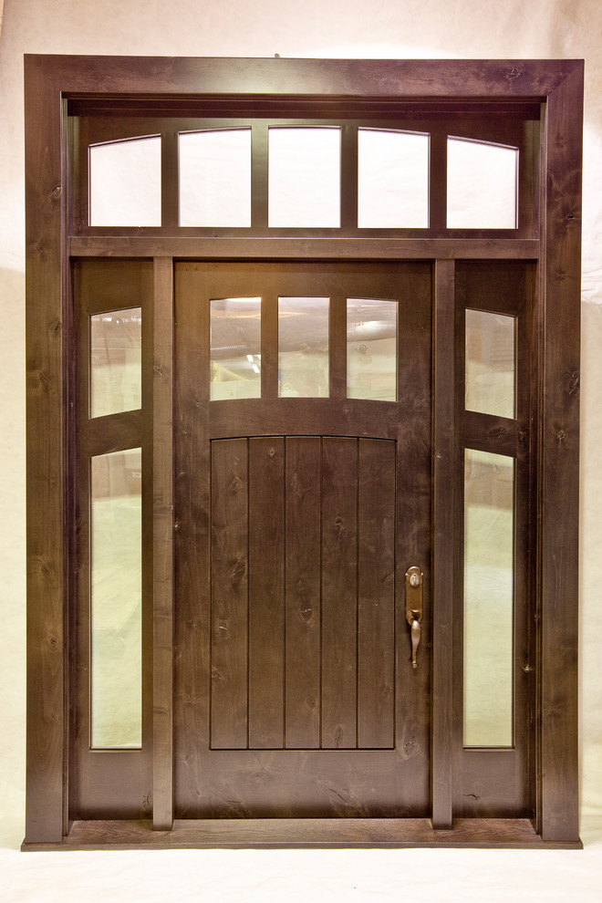 Inspiration for a timeless entryway remodel in Calgary