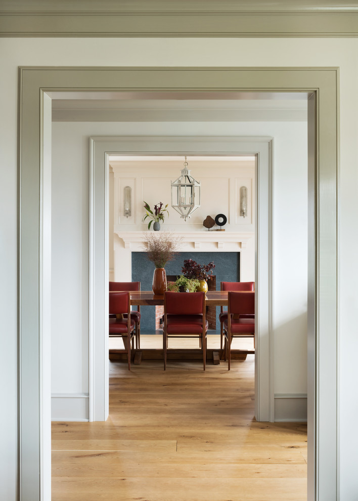 Inspiration for a timeless entryway remodel in New York