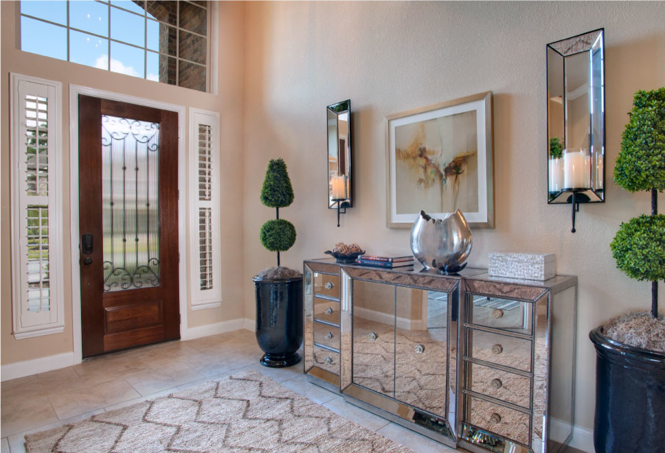 Lavone Transitional Entry Houston by Troo Designs Kitchens