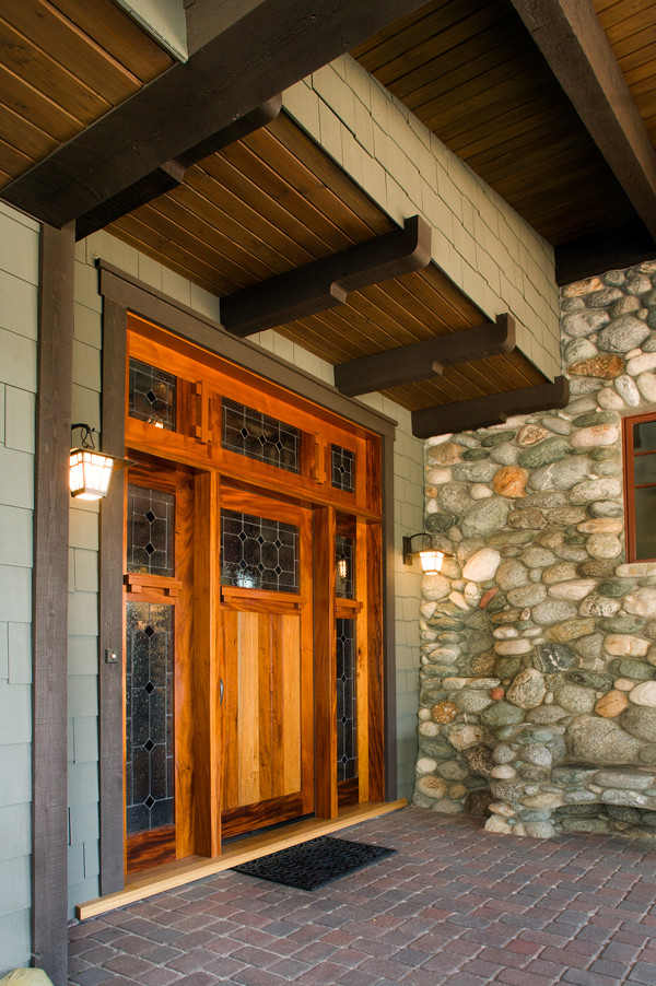 Inspiration for a craftsman entryway remodel in Los Angeles