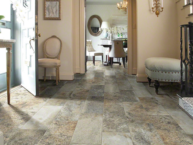 Ispirazione per un ingresso o corridoio classico con pavimento in gres porcellanato