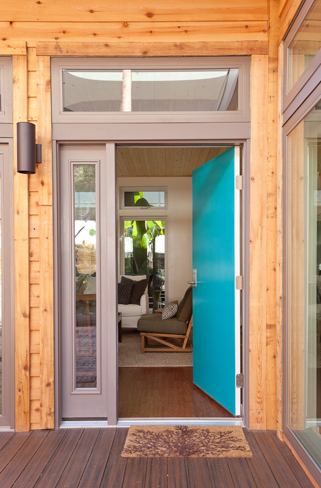 Modern entrance in Los Angeles.