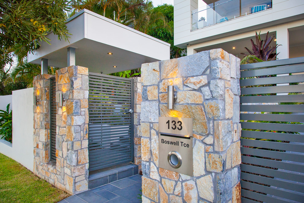 Inspiration for a medium sized contemporary entrance in Brisbane.