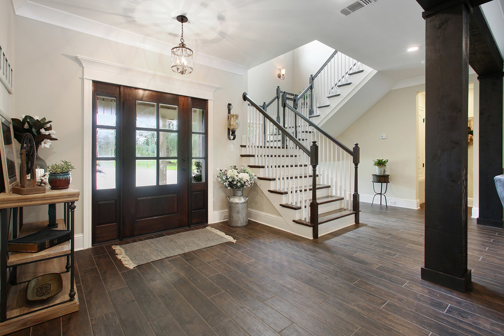 Design ideas for a traditional entrance in Other.