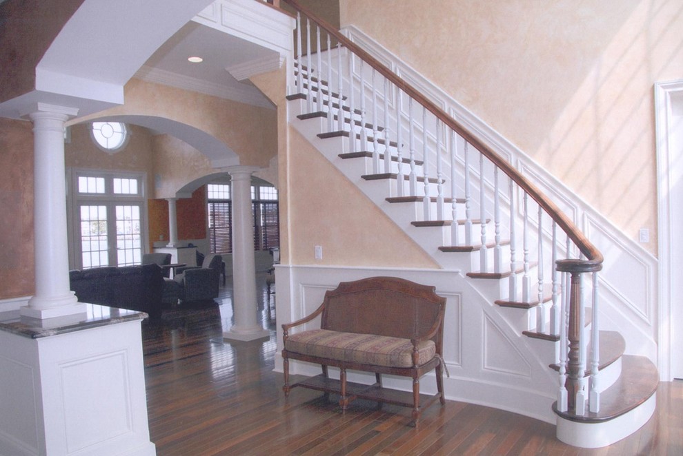 Massapequa, NY Traditional Entry New York by Formations