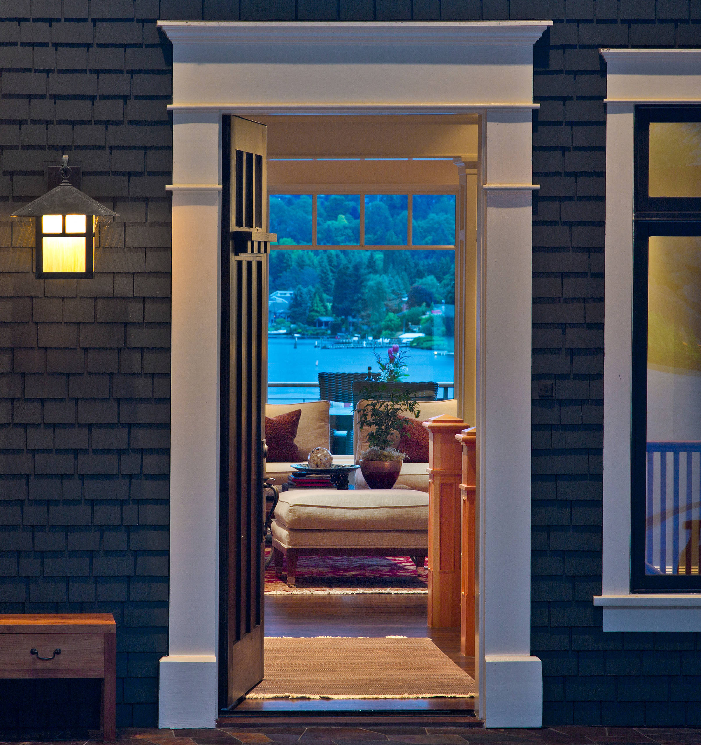 おしゃれな玄関 黒いドア 青い壁 の画像 75選 22年10月 Houzz ハウズ