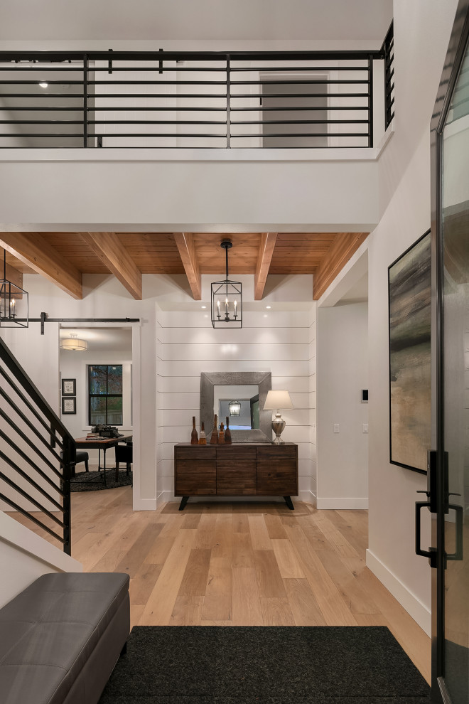 Modern Farmhouse Entry - Farmhouse - Entry - Seattle - By Enfort Homes 