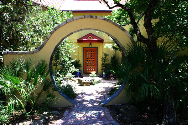 This is an example of a world-inspired entrance in Austin.